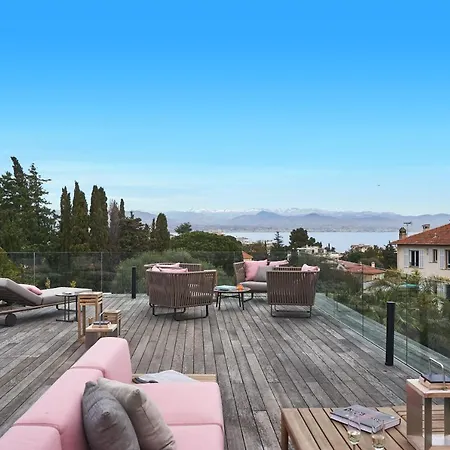 Aquamarine Vila *
